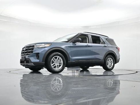 New 2026 Ford Explorer Active w/ Active Comfort Package image 36