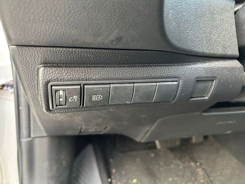 Used 2023 Toyota Corolla LE FWD image 17