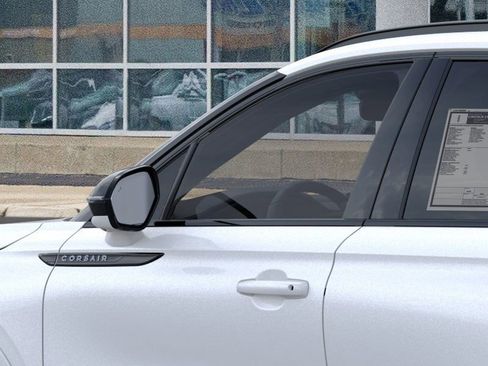 Used 2026 Lincoln Corsair Premiere image 20