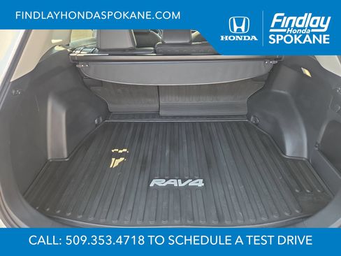Used 2022 Toyota RAV4 XLE Premium AWD/4WD image 12