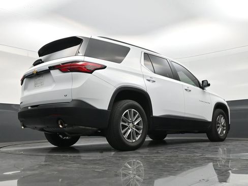 Used 2023 Chevrolet Traverse LT FWD image 24