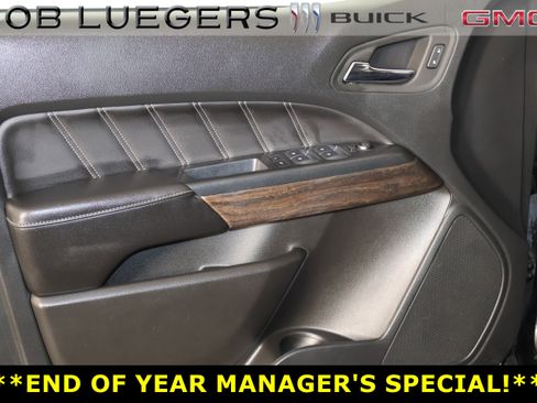 Certified 2022 GMC Canyon Denali w/ Denali Black Edition Package image 8