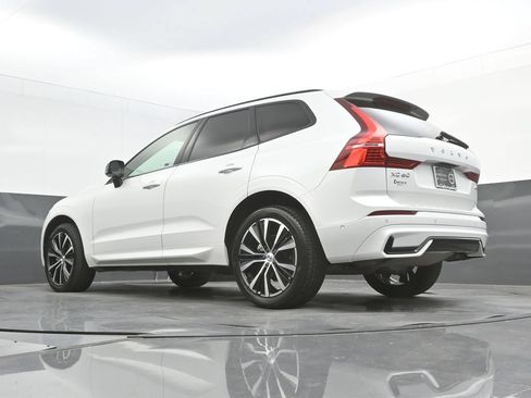 Certified 2023 Volvo XC60 B5 Plus w/ Climate Package AWD/4WD image 32