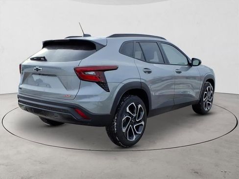 New 2026 Chevrolet Trax RS image 5