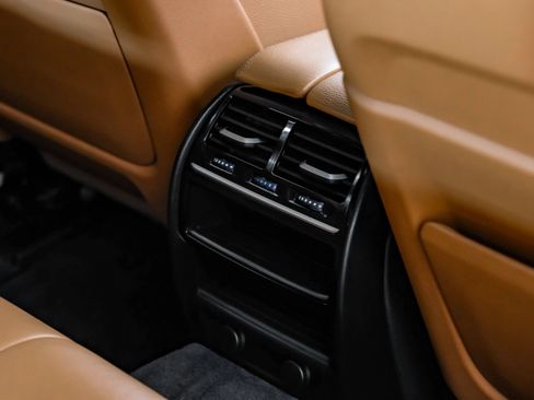 Used 2019 BMW M550i xDrive w/ Premium Package 2 AWD/4WD image 52