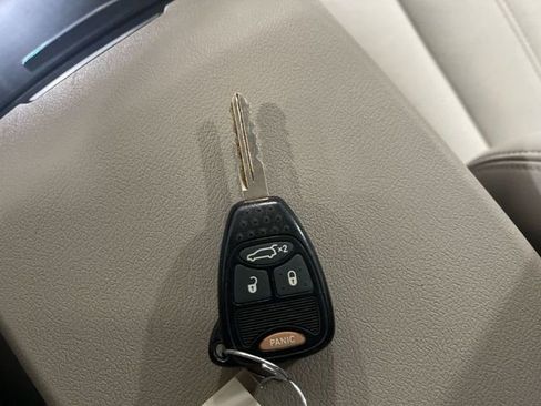 Used 2005 Chrysler 300 C w/ Protection Group II RWD image 19