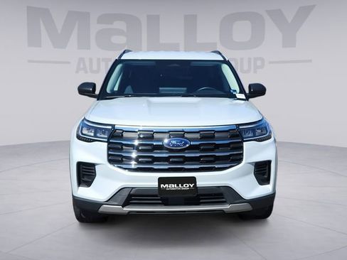Used 2025 Ford Explorer Active image 8
