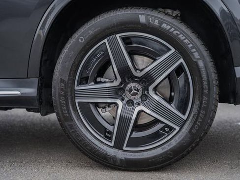 Certified 2025 Mercedes-Benz GLC 300 4MATIC image 19