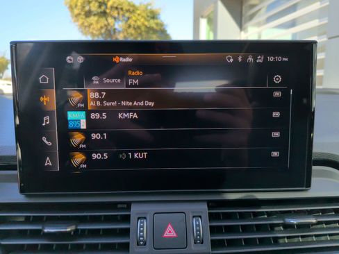 Used 2023 Audi Q5 2.0T Premium w/ Convenience Package image 23