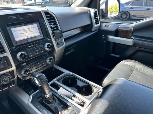 Used 2017 Ford F150 Lariat w/ Equipment Group 502A Luxury AWD/4WD image 44