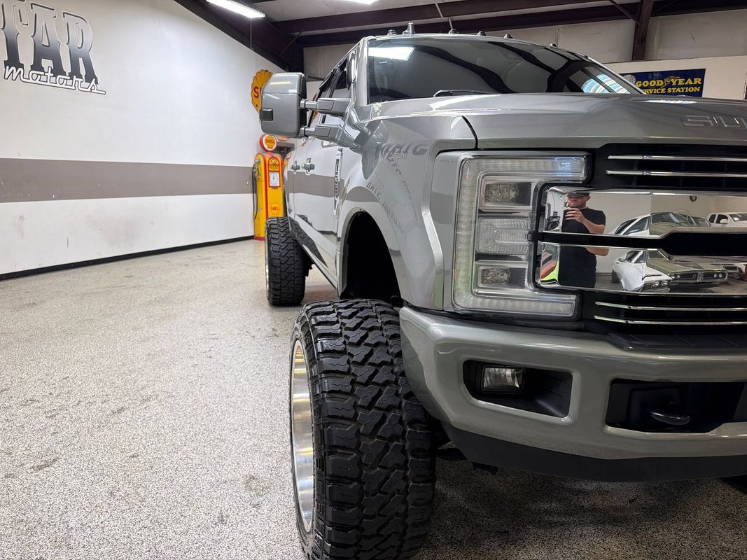 Used 2019 Ford F250 Lariat w/ Lariat Ultimate Package AWD/4WD image 14