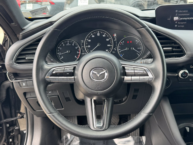 Used 2022 MAZDA MAZDA3 s FWD image 23