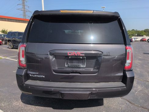 Used 2016 GMC Yukon SLE w/ Convenience Package AWD/4WD image 5