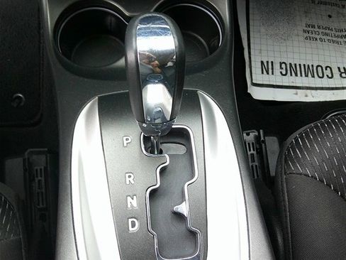 Used 2018 Dodge Journey SE image 15