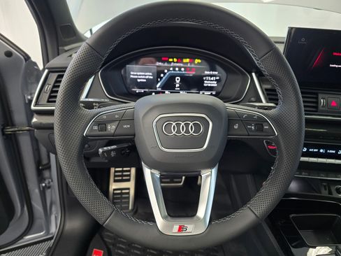 Used 2025 Audi SQ5 Premium Plus w/ Premium Plus Package image 14