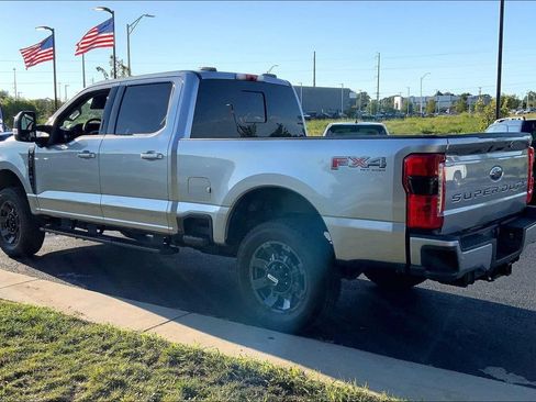 Used 2023 Ford F250 Lariat w/ Sport Appearance Package AWD/4WD image 2