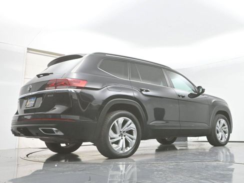 Used 2021 Volkswagen Atlas SE w/ Towing Package AWD/4WD image 32