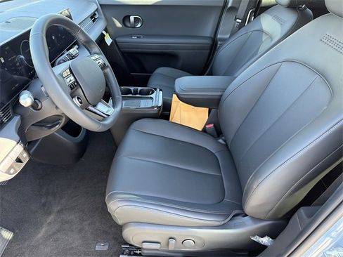 New 2026 Hyundai Ioniq 5 SEL image 9