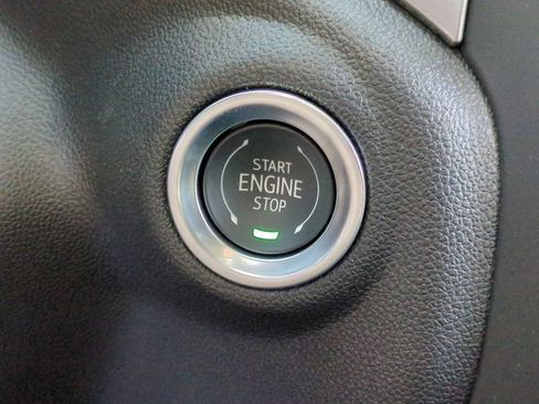 Used 2024 Chevrolet Silverado 1500 Custom RWD image 17