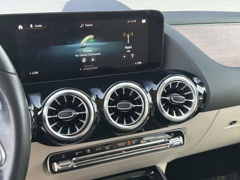 Certified 2023 Mercedes-Benz GLA 250 4MATIC image 21