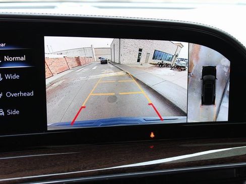 Used 2021 Cadillac Escalade Premium Luxury Platinum image 9