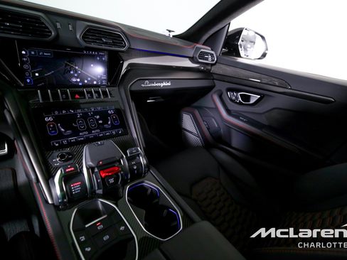 Used 2024 Lamborghini Urus S image 14