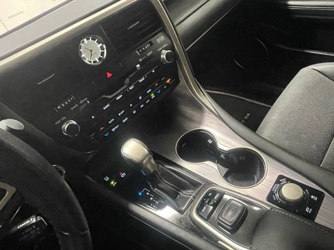 Used 2019 Lexus RX 450h AWD image 11