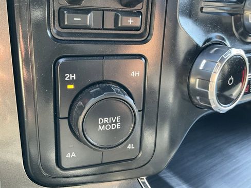 Used 2023 Ford F150 Lariat w/ Equipment Group 502A High image 23