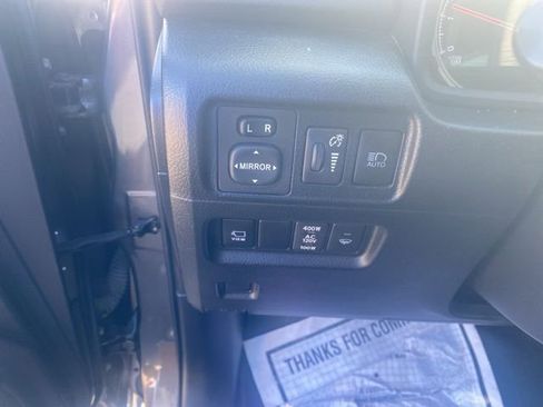 Used 2022 Toyota 4Runner Limited image 19