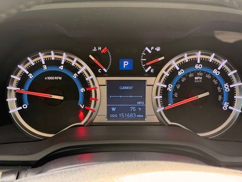 Used 2018 Toyota 4Runner SR5 Premium AWD/4WD image 29
