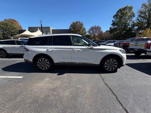 New 2025 Lincoln Aviator 2WD image 6