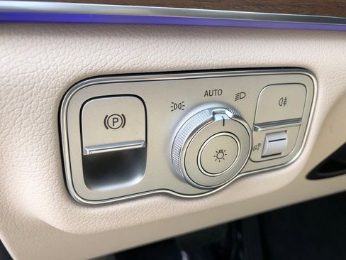 New 2025 Mercedes-Benz GLS 450 4MATIC image 13