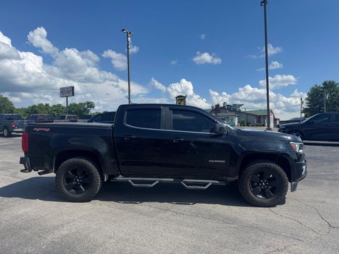 Used 2016 Chevrolet Colorado LT w/ Midnight Edition AWD/4WD image 7