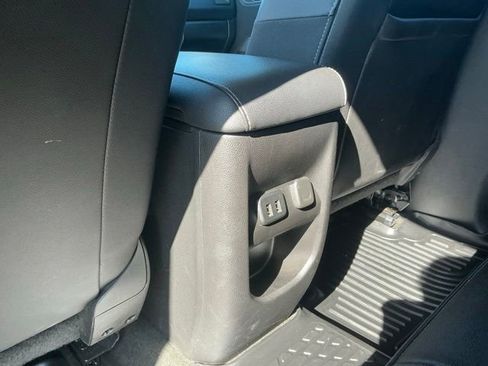 Used 2018 Chevrolet Colorado ZR2 AWD/4WD image 34