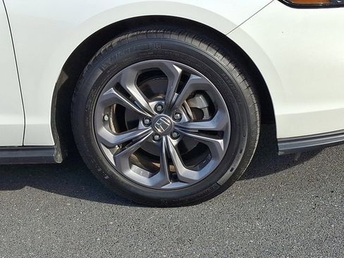 Certified 2023 Honda Accord EX image 8