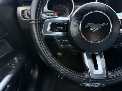 Used 2022 Ford Mustang GT RWD image 26