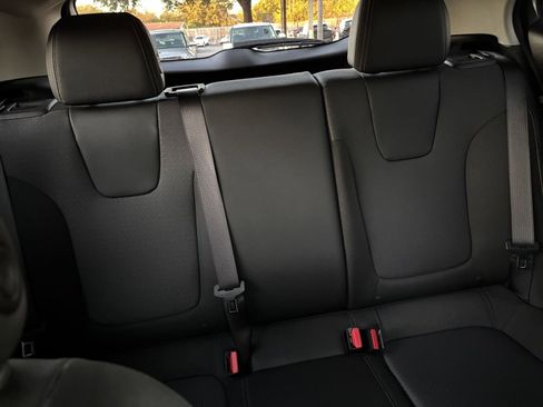 Used 2025 Buick Encore GX Preferred image 31