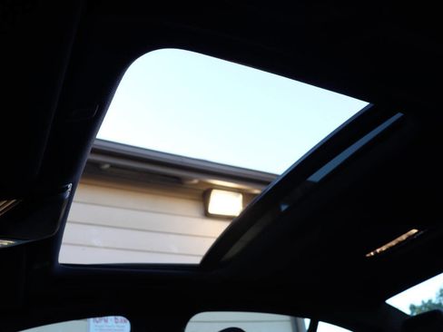 Used 2019 BMW 530i w/ Convenience Package image 39