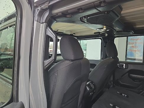 Used 2021 Jeep Wrangler Unlimited Sport image 90