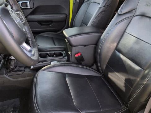 Used 2023 Jeep Wrangler Sahara w/ Cold Weather Group image 18