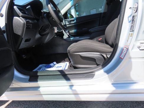 Used 2020 Kia Optima LX FWD image 12