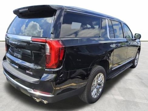 Used 2025 GMC Yukon XL Denali w/ LPO, Floor Liner Package AWD/4WD image 6