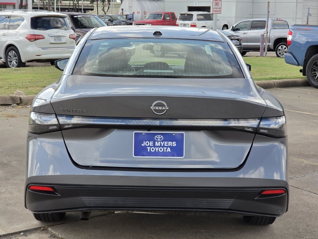 Used 2026 Nissan Sentra SV w/ Floor Mat Package FWD image 8