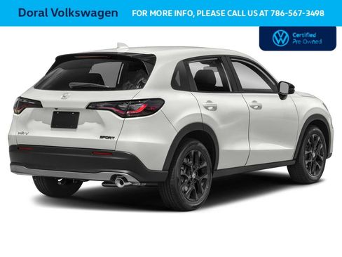 Used 2023 Honda HR-V Sport image 2
