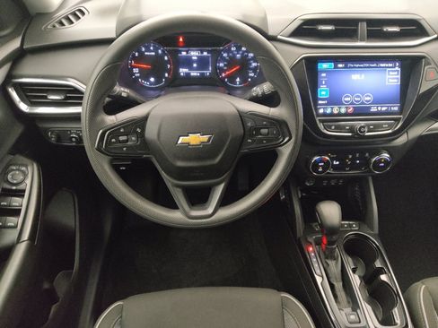 Used 2021 Chevrolet TrailBlazer LT w/ Convenience Package FWD image 22