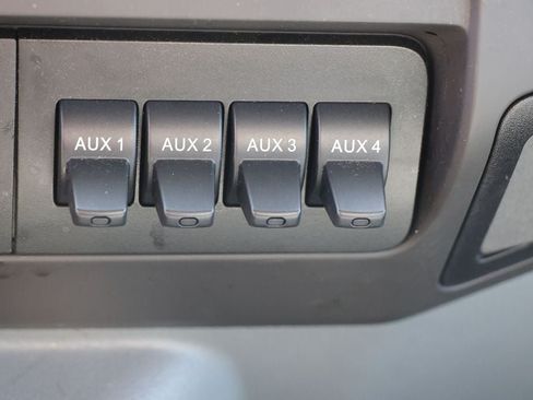 Used 2023 Ford F650 2WD Regular Cab Super Duty image 28