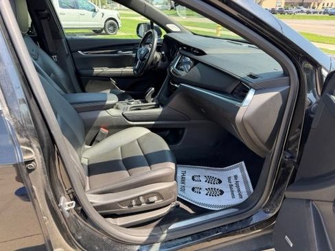 Used 2023 Cadillac XT5 Premium Luxury AWD/4WD image 13