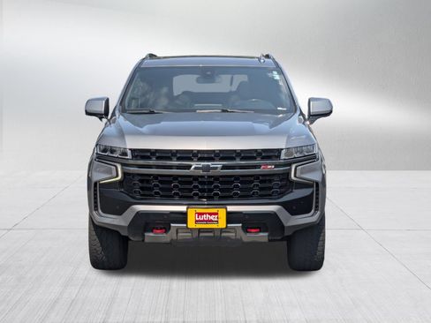 Used 2021 Chevrolet Tahoe Z71 w/ Luxury Package AWD/4WD image 2
