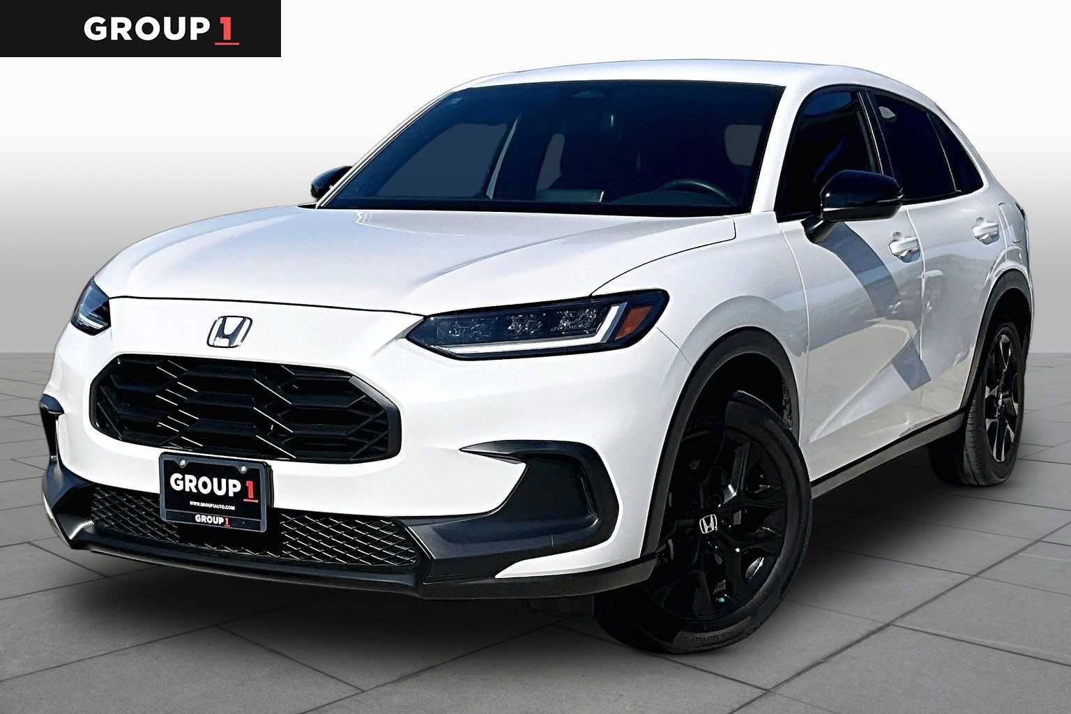 Used 2025 Honda HR-V Sport image 1