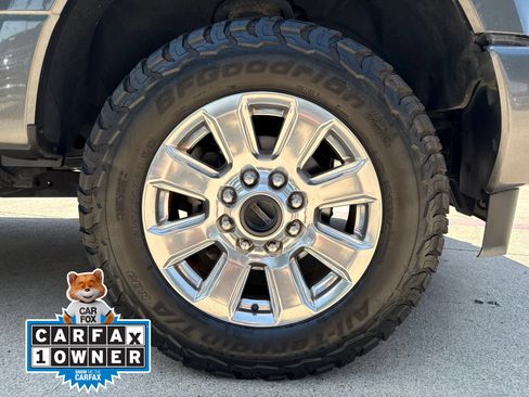 Used 2018 Ford F250 Platinum w/ Platinum Ultimate Package AWD/4WD image 29